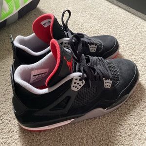 Jordan 4 2012 version